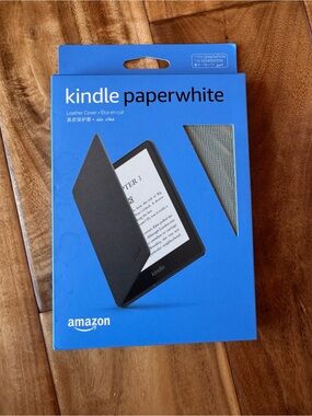 Amazon Kindle Paperwhite Leather Cover - Sage Green. For 11th Gen